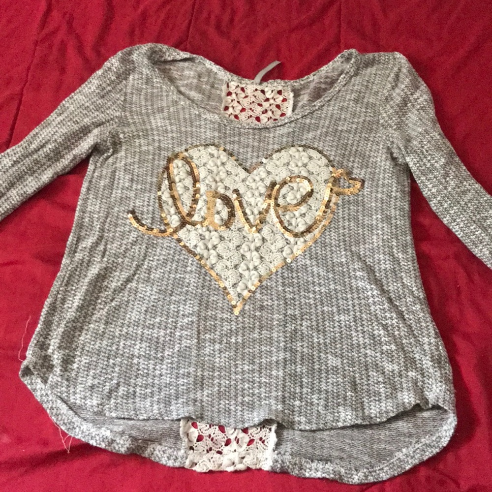 Can fit small or medium